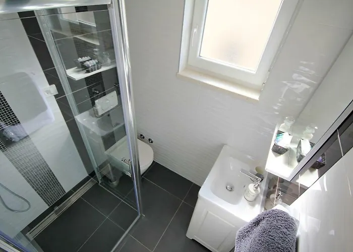 Tomas * 마카르스카