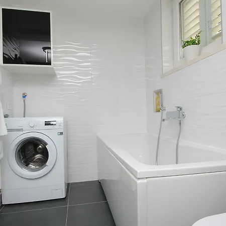 Tomas Apartament *