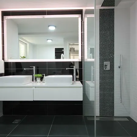 Tomas Apartament Makarska