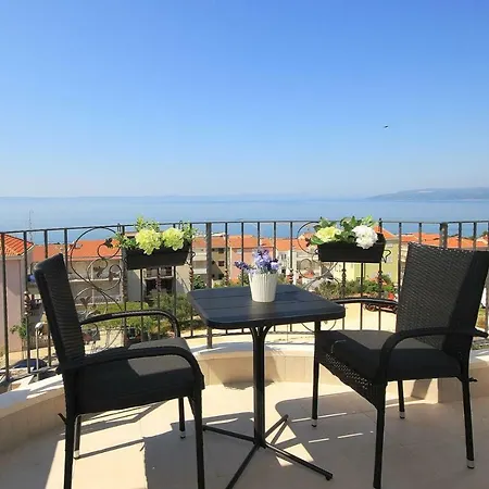 Apartament Tomas *