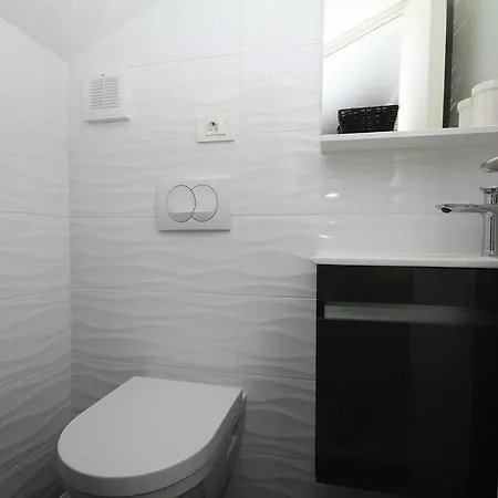 Tomas Apartament *