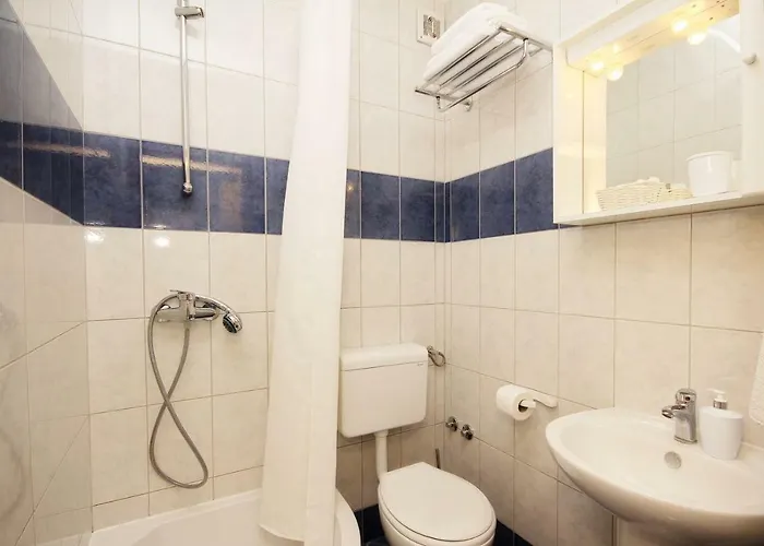 Tomas Apartamento Makarska