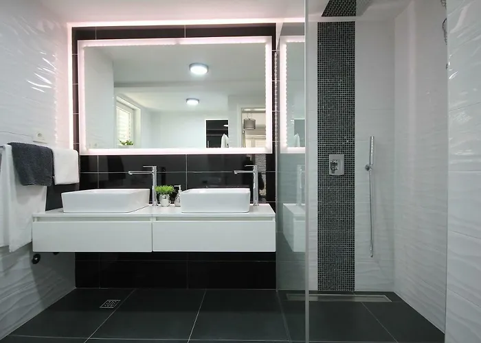 Tomas Apartamento Makarska